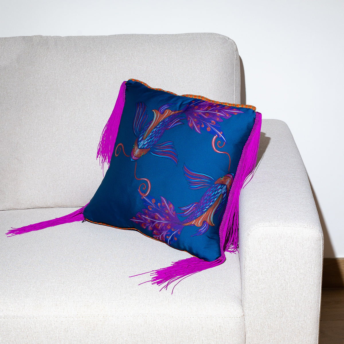 Side Pink Fringe Koi Fish Print Satin Cushion